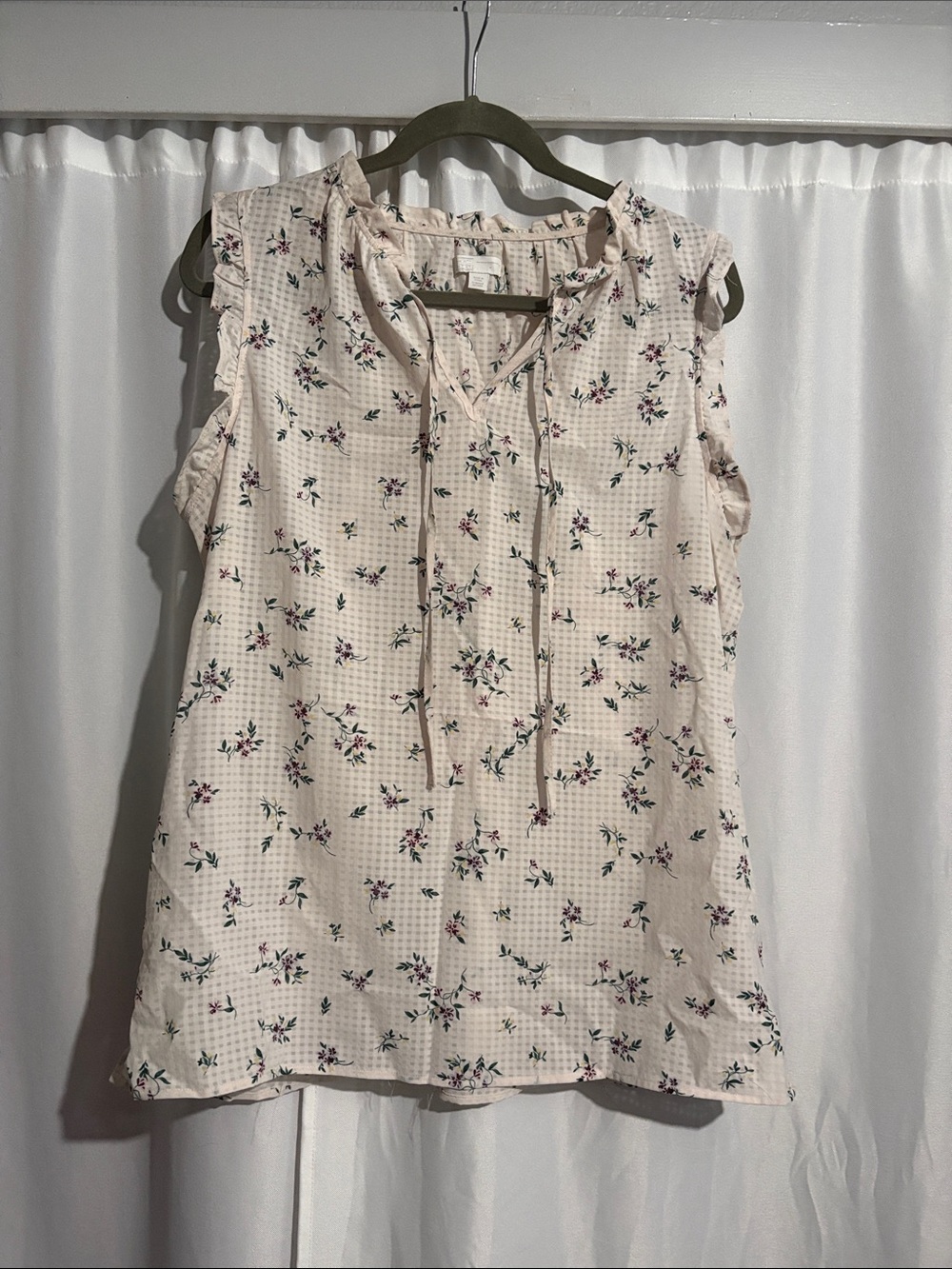 14th & Union Cream Floral Sleeveless Tie-Front Blouse